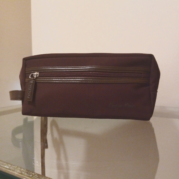 Calvin Klein Brown Travel Bag - Picture 3 of 9